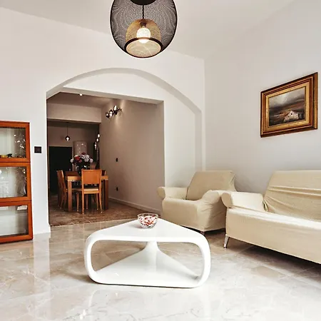 Apartment Ana
