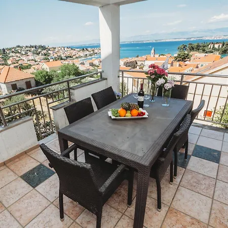 Ana Apartment