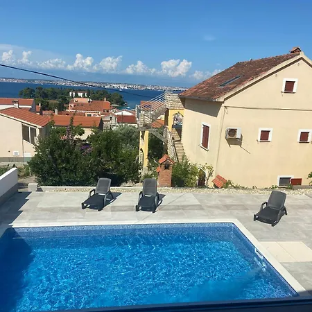 Apartment Ana Preko
