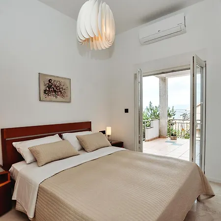 Apartment Ana